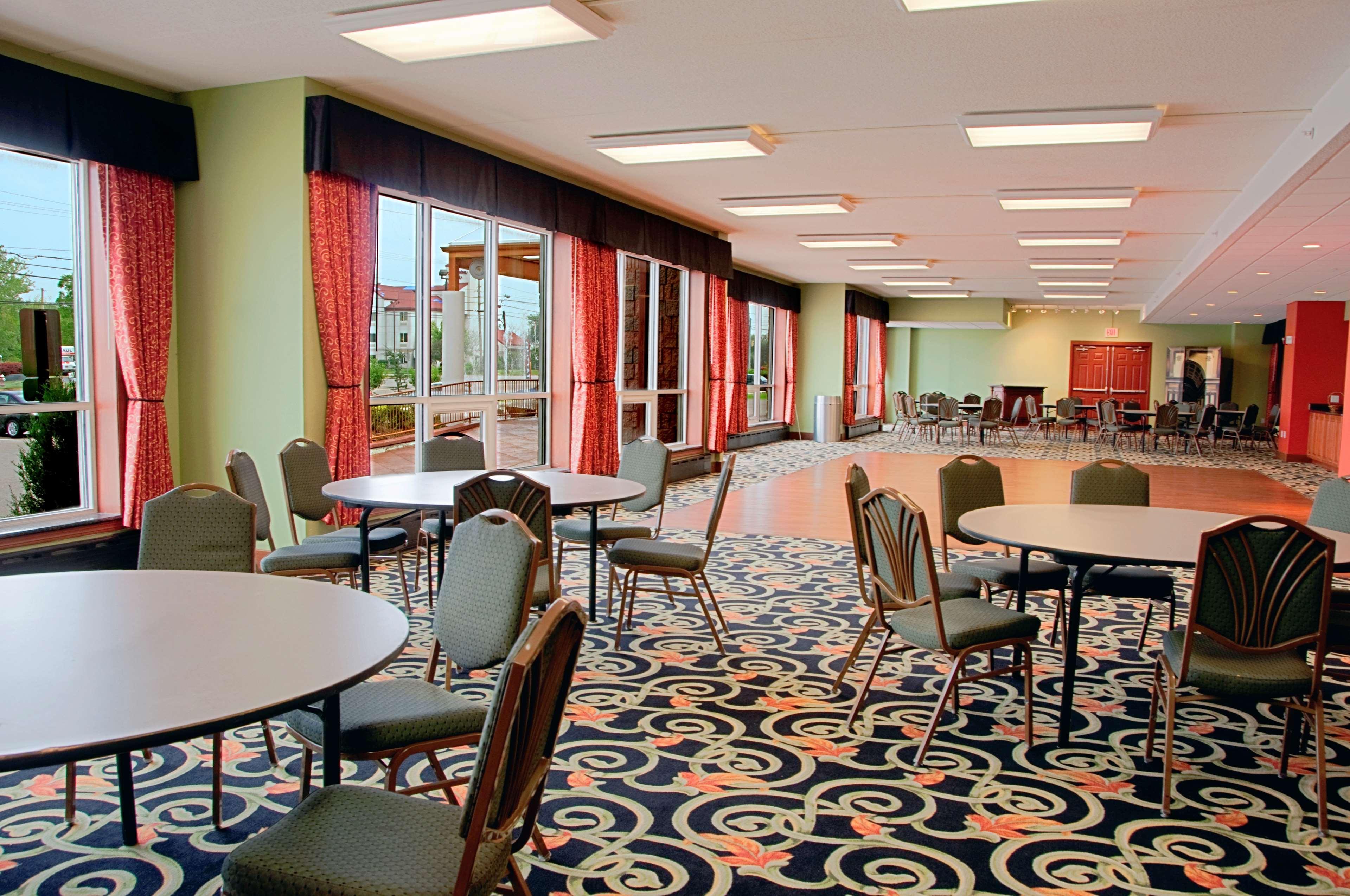 Best Western Plus Sandusky Hotel & Suites Exteriör bild