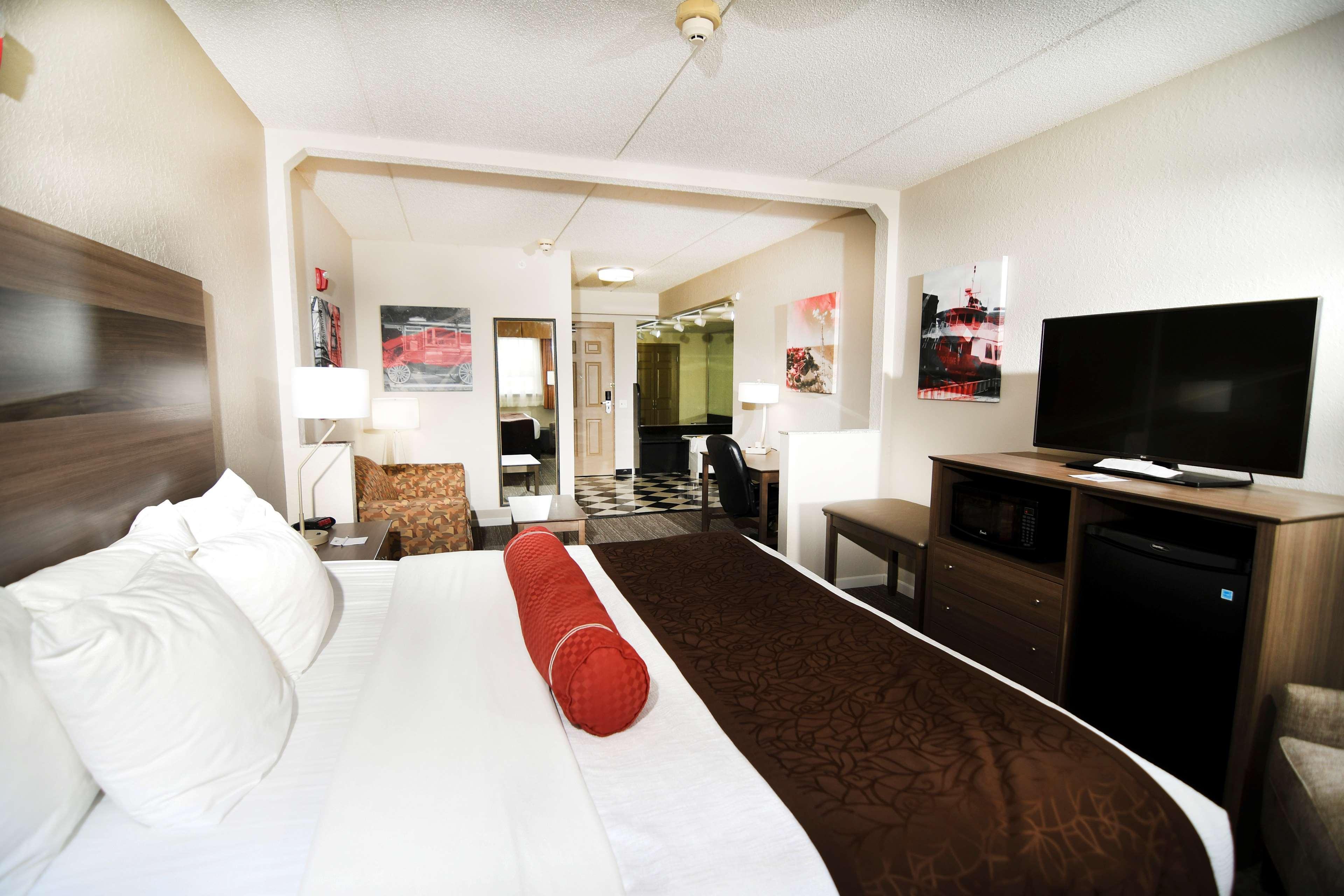 Best Western Plus Sandusky Hotel & Suites Exteriör bild